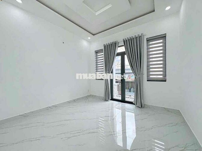 Nhà 2 Tầng , 110m2 , 3 PN, Ngang 5,5mx20m , Huỳnh Tấn Phát , chỉ 5Tyx