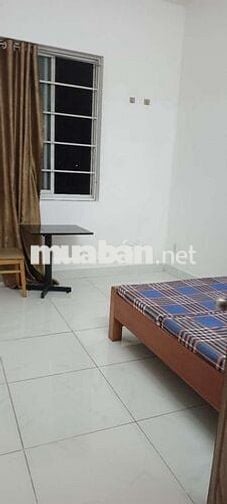 Phòng máy lạnh,đủ nội thấc,giờ tự do,ở lầu 2, tolet trong