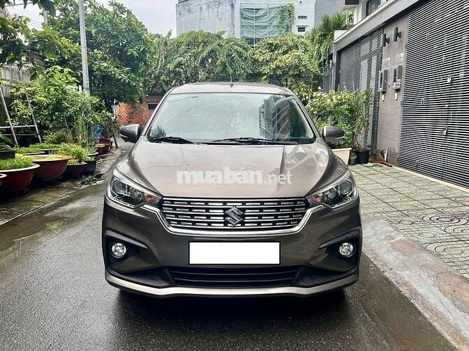 Cần bán Suzuki Ertiga Sport 2021 màu xám.