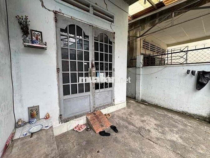 DÃY TRỌ 5 PHÒNG ĐƯỜNG NGUYỄN THỊ SÓC BÀ ĐIỂM HÓC MÔN-4,1x27M-3,99 TỶ