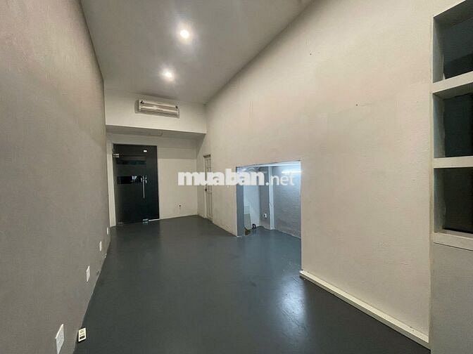 Mặt bằng văn phòng 80m2 Đường D2 Bình Thạnh