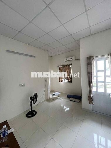 - Phòng trong nhà nguyên căn 30 m2 đường số 11, phường Linh Chiểu