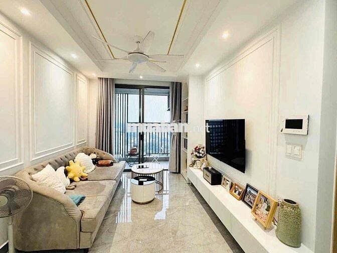 Cho thuê căn hộ cao cấp đủ tiện nghi 2PN.2WC 119 Phổ Quang Nova