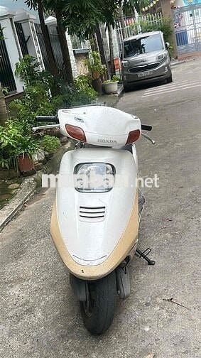 Xe zin nguyên bản