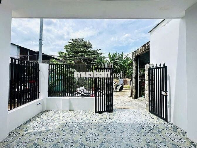 Nhà Cấp 4 DT Lớn sát cầu ngã ba Huế! Đánh số nhà 64Trường Chinh!