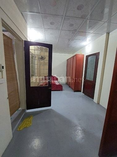 Cho thuê nhà ngõ 68 Hoàng Hoa Thám, gần trường cấp 3 Chu Văn An