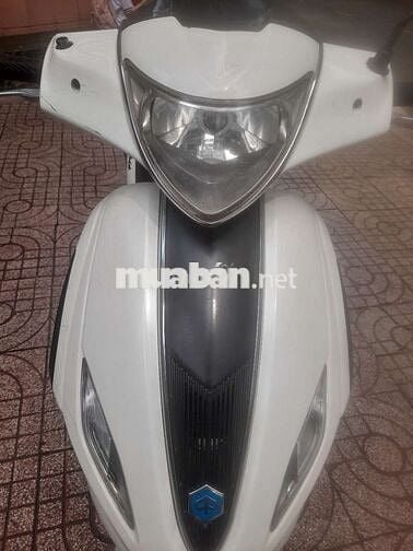 Piaggio Fly 125 Trắng