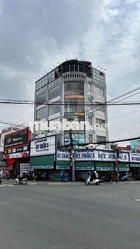 cho thuê 5 tầng trên có thang máy góc 2 mặt tiền khu kd sầm uất