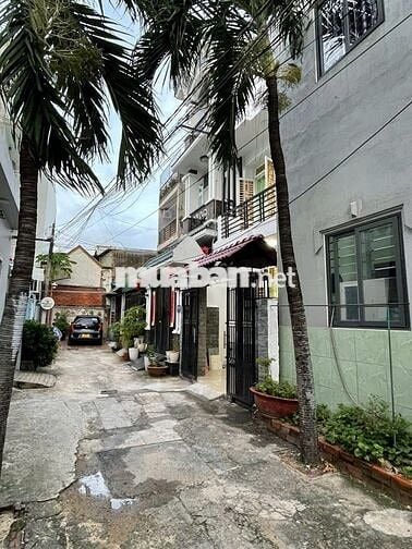 Nhà nguyên căn 2PN, Quận 12, thoáng mát sạch sẽ, hẽm xe hơi