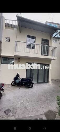 CHO THUE NHÀ HẺM 3 GÁC, 2 XET, CMT8 Q.10