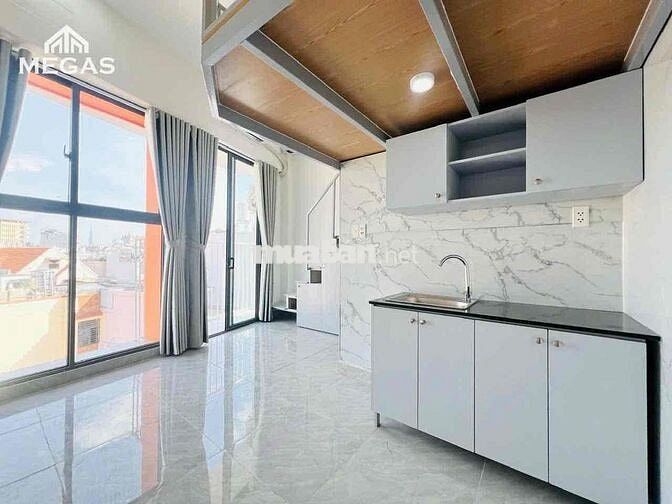 Phòng 30m2 Ngay Vòng Xoay Phạm Văn Đồng