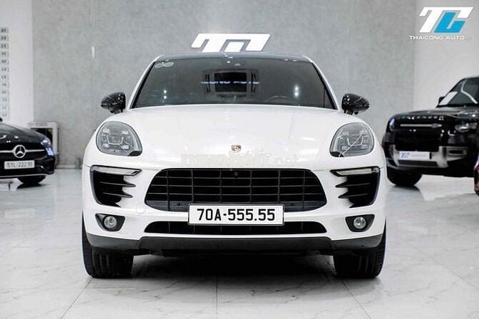 Porsche Macan 2018 up form 2020 wrap trắng 52k km