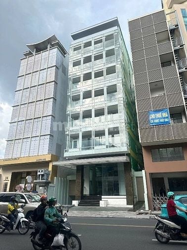 Bán nhà Mặt Tiền Đường Bàu Cát p11 Q.Tân Bình dt: 5 x 24m KC : 1 lầu 