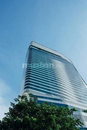 Khan hiếm, 7 tầng, thang máy, đường 2 chiều, gần chợ, sầm uất