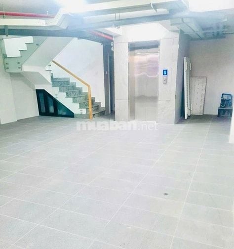 CHỦ NHÀ CHUẨN BỊ ĐI NƯỚC NGOÀI NÊN CẦN CHO THUÊ GẤP NHÀ MỚI 100%