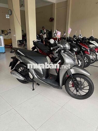 shmode 2023 . mẫu mới. lướt 6k .km . zin 100%