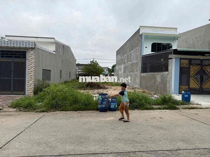 Bán lô đất 150m2 có sổ, dân đông, sát KCN Mỹ Phước, Bến Cát, Bình Duon