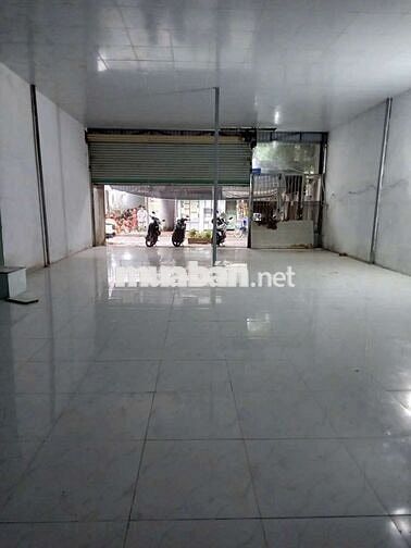 Xưởng cho thuê bà điểm hóc môn DT 200m giá 10tr