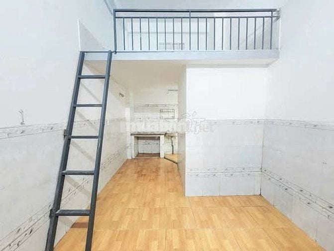 Phòng Ban Công dãy 1Mặt Thoáng KO chủ Đoàn Thị Điểm gần Phạm Văn Đồng