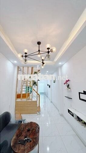 VÀI BƯỚC CHÂN RA MT Q4- 2 TẦNG- 40m2 - KO QH- CHỈ 4 TỶ NHỈNH