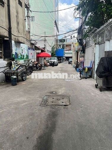 CHỈ NHỈNH 2 TỶ CÓ NGAY CĂN NHÀ 2 LẦU ĐƯỜNG HUỲNH VĂN BÁNH PHÚ NHUẬN