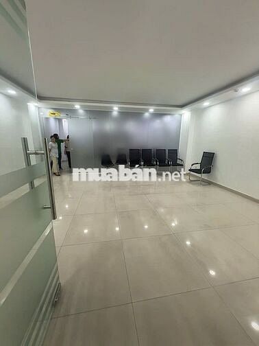 Cho thuê tầng trệt Lê Trung Nghĩa. 120m² có sẵn fitout giá chỉ 28tr