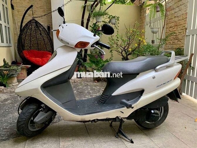 Gia đình bán xe Spacy Nhật nữ ít sử dụng