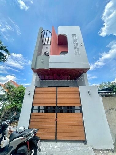 BÁN NHÀ 1 TRỆT 1 LẦU 1 HOÀN THIỆN GẦN KDC - P. TÂN PHONG 3ty550