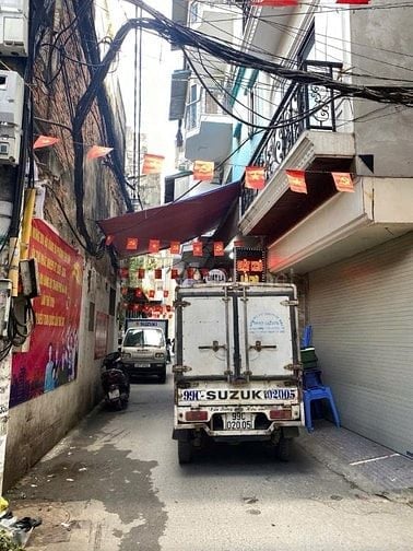 GẤP - Nhà Ngõ 79 Cầu Giấy - 40M - 4 tầng - MT 3,5M - lô góc - 11.5 tỷ