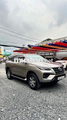 toyota fortuner 2022 sàn