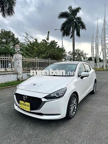 Mazda 2 2021 1.5 Luxury - 40000 km