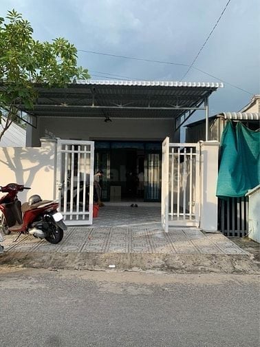 Bán gấp nhà c4 đường Giồng Cát, ngay BV Xuyên Á Củ Chi, 154m2, 835TR