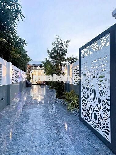 Bán nhà vườn sổ hồng riêng hẽm xe hơi