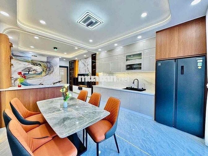 BÁN GẤP CĂN NHÀ PHỐ BCONS, 4 LẦU, NGAY LÀNG ĐẠI HỌC, SỔ SẴN, VIEW ĐẸP