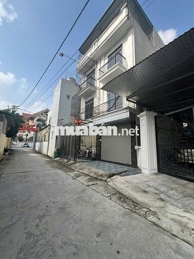 NHÀ 4T*31M2 FULL NỘI THẤT- ÔTÔ ĐỖ CỔNG- GẦN ĐƯỜNG QL6- GIÁ CHỈ 3,35 TỶ