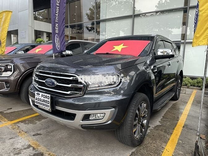 Ford Everest Titanium 2018, bảo hành 2026, vay 75%
