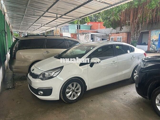 Kia Rio 2016 1.4 MT Sedan - 127000 km