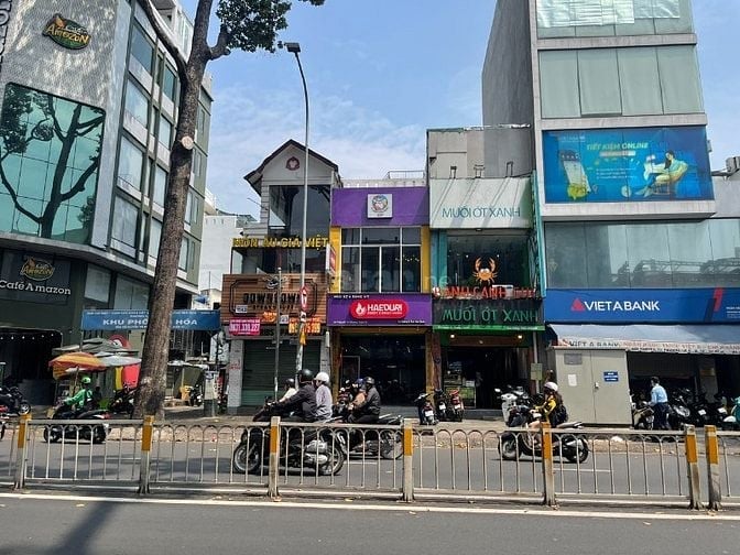 Bán gấp nhà MT Nguyễn Tri Phương ngay ĐH Kinh Tế DT 4m x 28m giá 35 tỷ