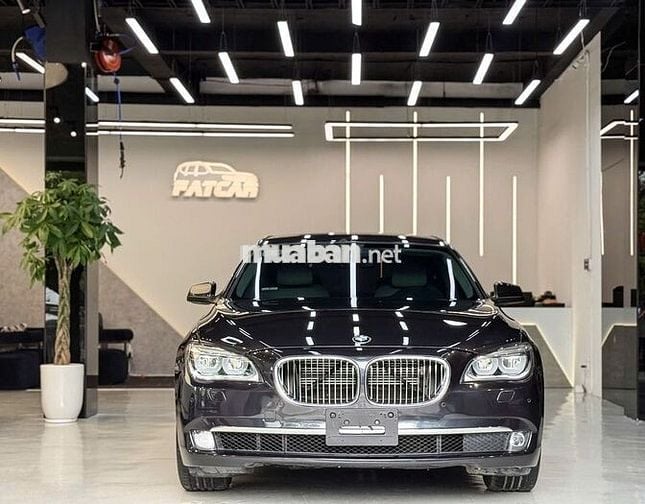 BMW 730Li 2011 - 98000 km