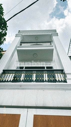 Nội bộ bàu cát DT:4x15 trệt 3 lầu st đường rất đẹp khu dân trí cao