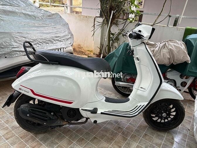 Piaggio Vespa Sprint 125cc Trắng