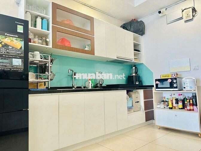 Cho thuê căn 3PN 2WC PEGASUITE 1- 90m2 giá 14.000.000 ở liền