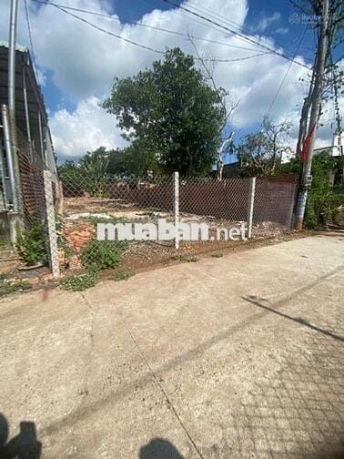 Chính chủ cần bán lô đất full thổ cư HXH ngay ngã tư Sông Ray