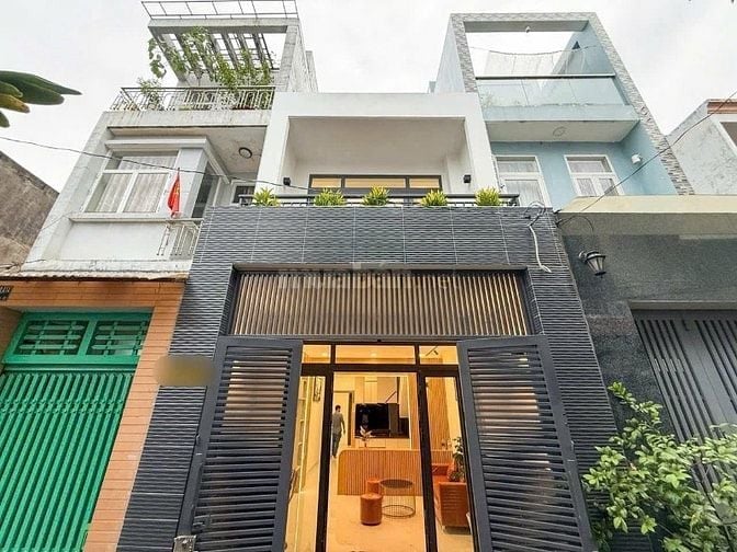 Bán nhà 2 Tầng Nơ Trang Long- gần Vincom  Saigonres