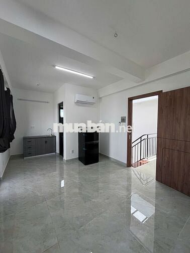 STUDIO BAN CÔNG SIÊU RỘNG FULL NỘI THẤT NGAY KDC