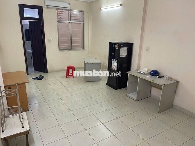 Phòng trọ 24m2 số 40 đường Bảy Hiền, Tân Bình, gần mũi tàu Bảy Hiền