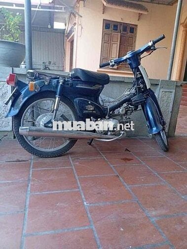 cần ra con đi con xe cổ