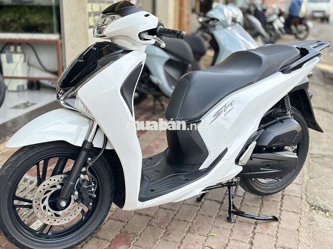 Cần bán xe sh 125 cbs 2017 màu xám