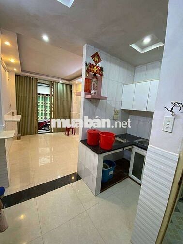 Bán nhà quận 11 đường Trần Quý