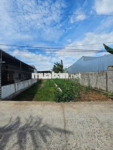 Bán đất nền thổ cư diện tích 120m2 bán chưa tới 1,5 tỷ